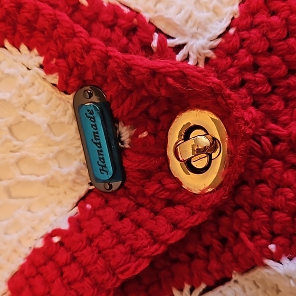 Handcrafted Crochet Crossbody Bag White and Red Upcycled - Picture 16 of 17